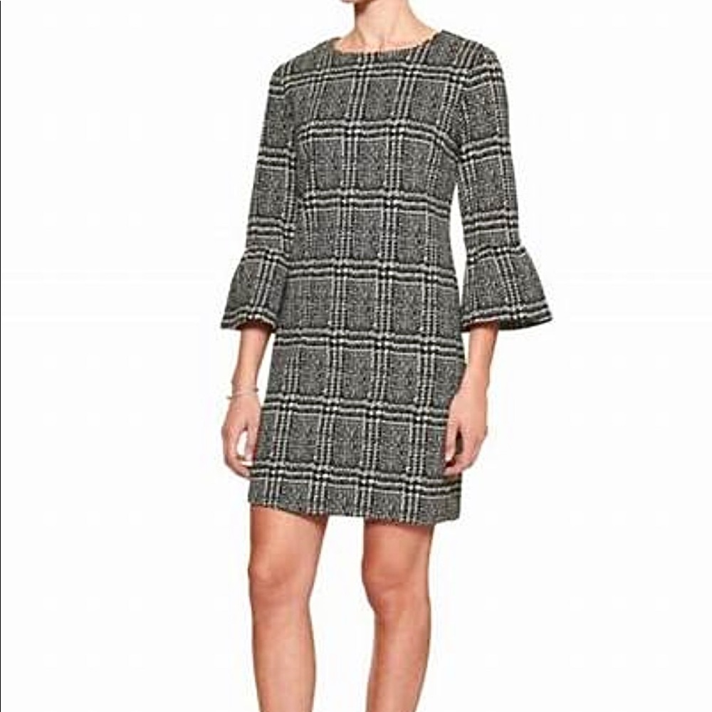 NWT❗️Banana Republic B&W Plaid Knit Shift Dress